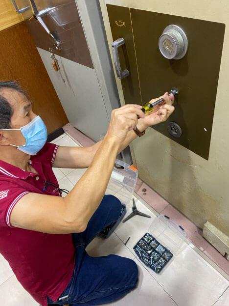 Win Safes installation photo 15 of 37